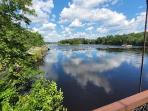 Androscoggin Swinging Bridge