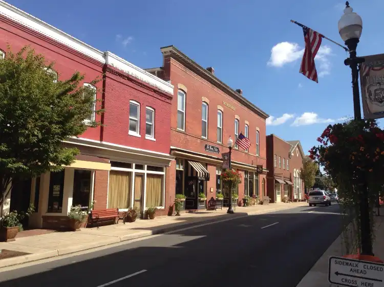 Hotels near Manassas Train Station