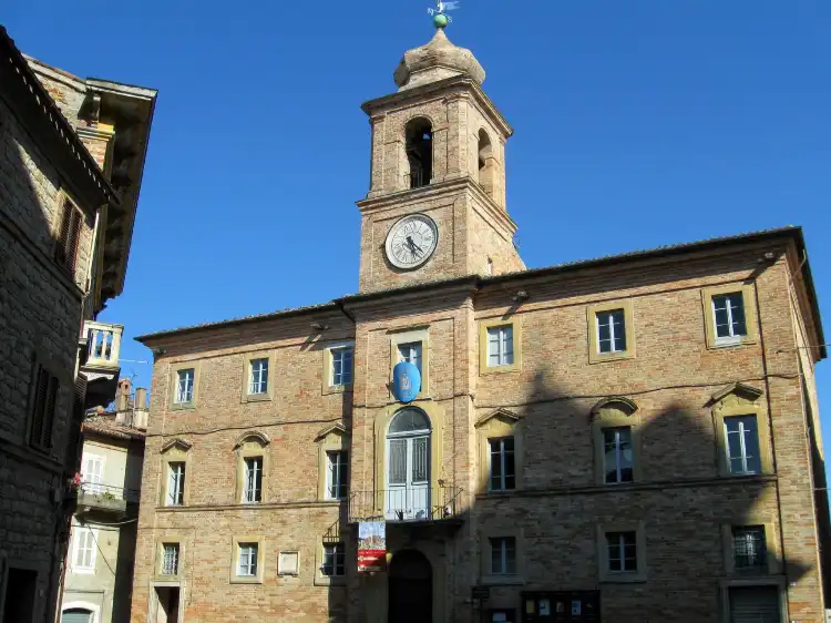 Hotels in Penna San Giovanni