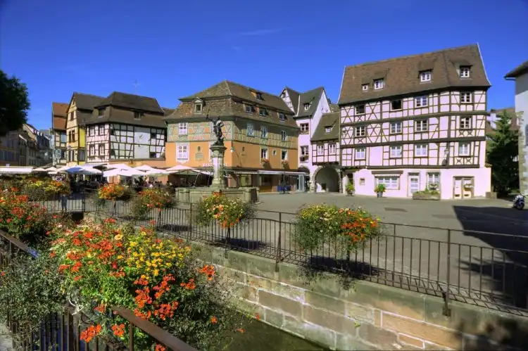Hotels near Fontaine Schwendi