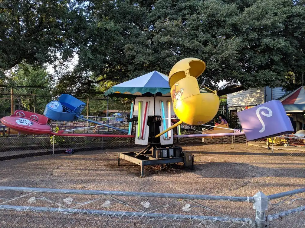 Hotels near Waco Lions Park & KiddieLand