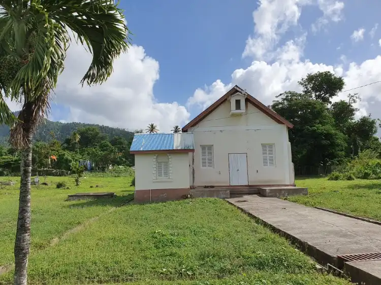 Hotels near St. John's Anglican Church