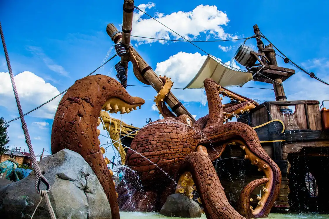 Hotels near Pirate Cove