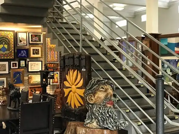 Hotels near Galeria de arte b 612