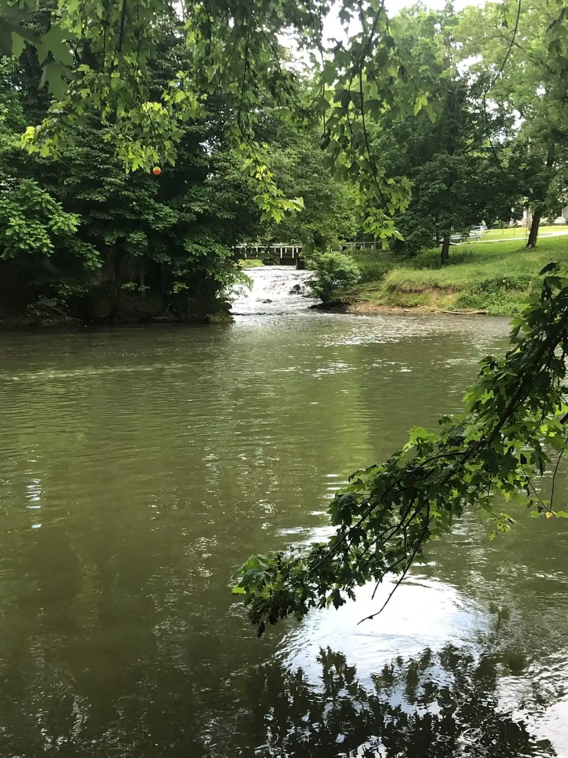 Hotels near Letort Falls Park