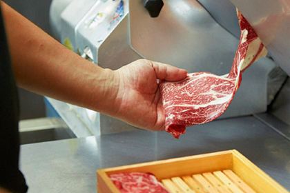 Mo Mo Paradise Kabukicho Bokujo