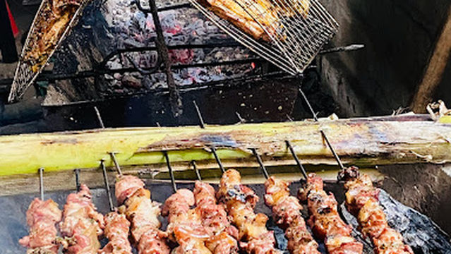 Tá Mẩy : Tắm lá thuốc Dao Đỏ Tả Phìn. Buổi sáng vui