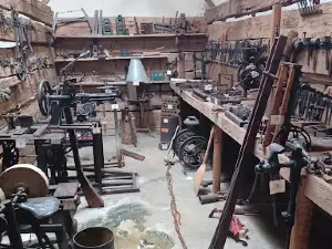 Dixie Gun Works