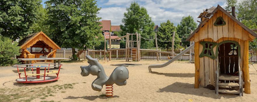 Spielplatz (an der Feuerwehr)
