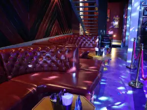 Wings Nightclub
