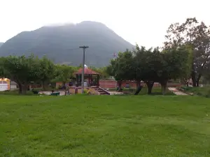 La Tribu Iron Horse Mohoneras Park