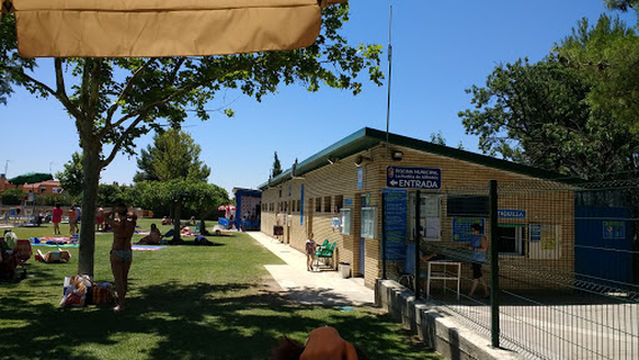 Piscina Municipal La Puebla de Alfindén