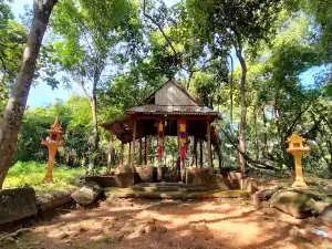 Prasat Phnom Preah Theat