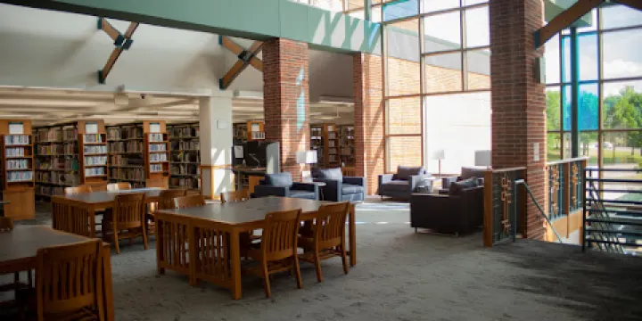 West Des Moines Public Library