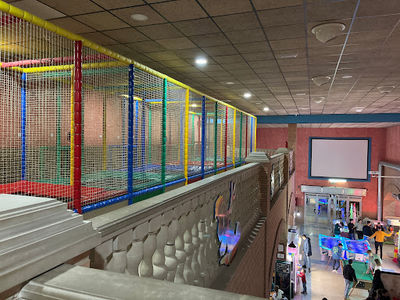 Centro de ocio familiar Bowlingvico