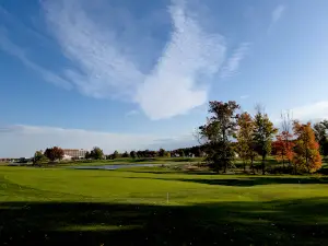 Kennsington Golf Club & Grille