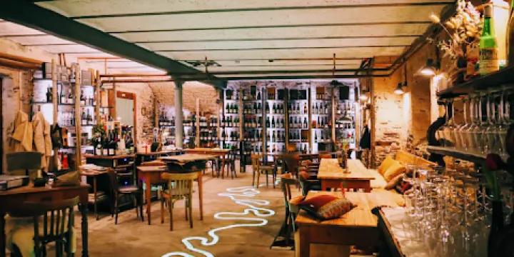 Die Mosel Vinothek & Winebar