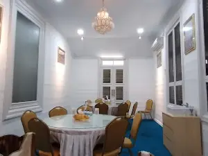 Assistent-Resident Huis te Bireuën
