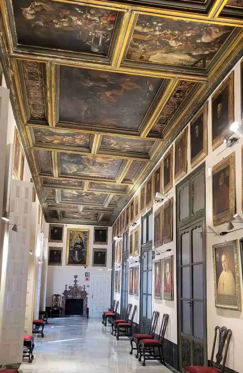 Các khách sạn gần Archbishop's Palace of Seville