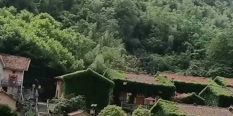 仫佬族特色村寨