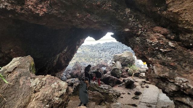 long men ji lang guan jing tai