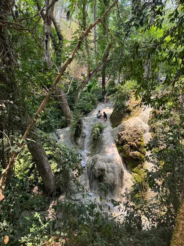 2_อุทยานแห่งชาติน้ำตกบัวตอง-น้ำพุเจ็ดสี