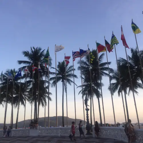 Praça das Bandeiras