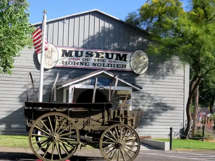 Hotels near Museum of the Horse Soldier