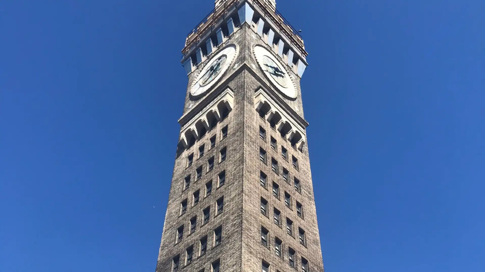 Hotels near Bromo Seltzer Arts Tower