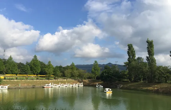 滋賀農業公園布盧姆山