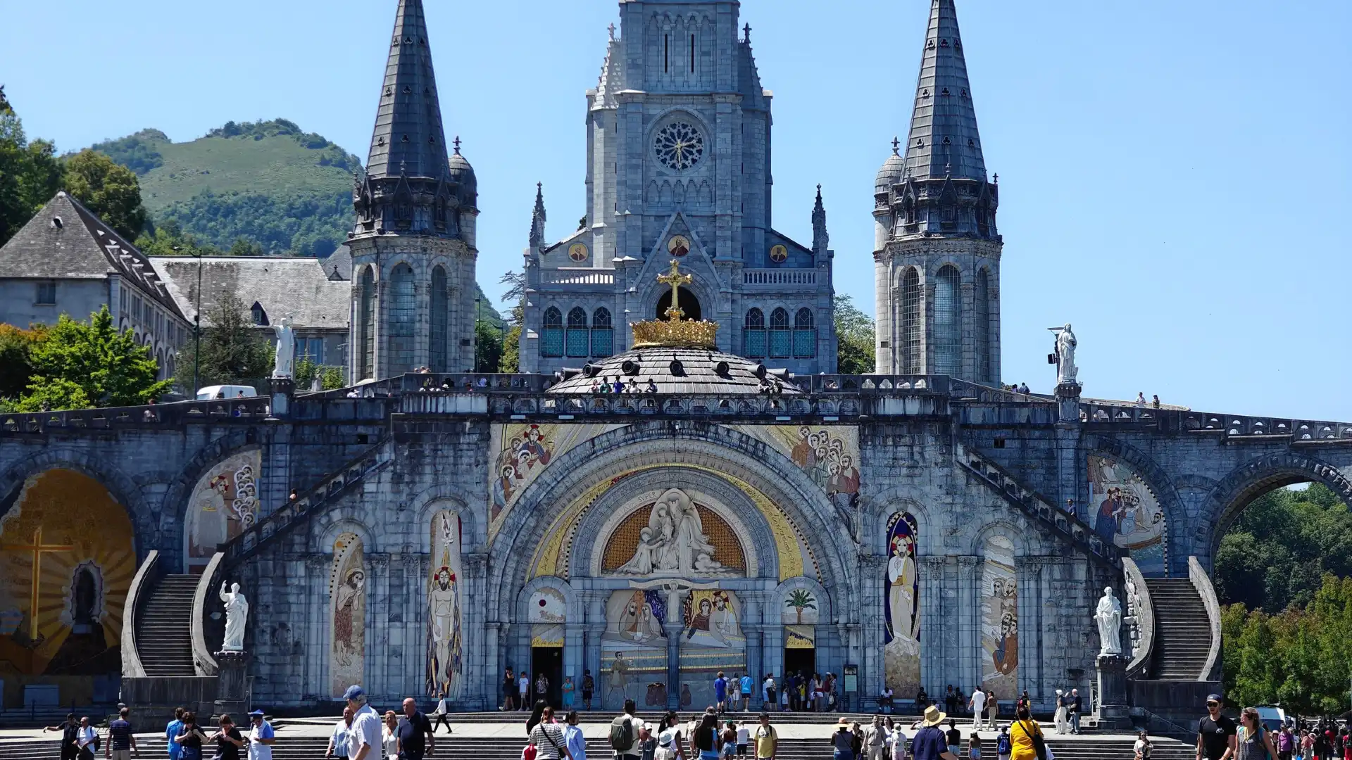 Hotels near Sanctuary of Our Lady of Lourdes