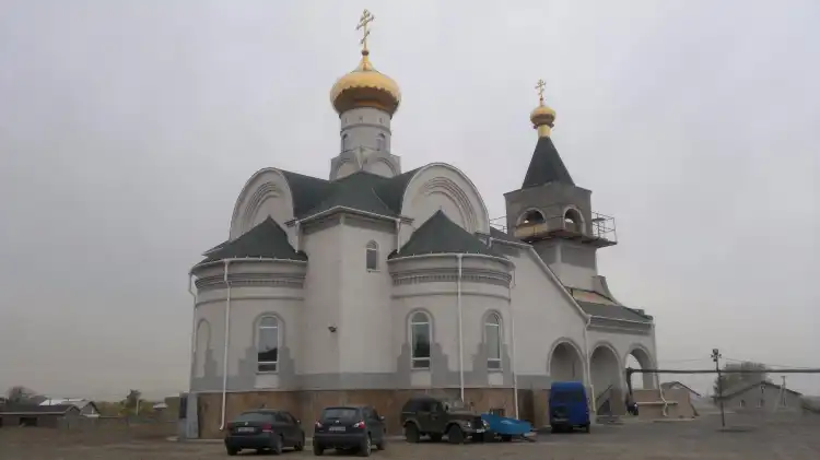 Hotels near Holy Cross Church