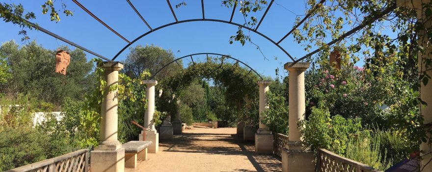 Jardin Antique Mediterraneen