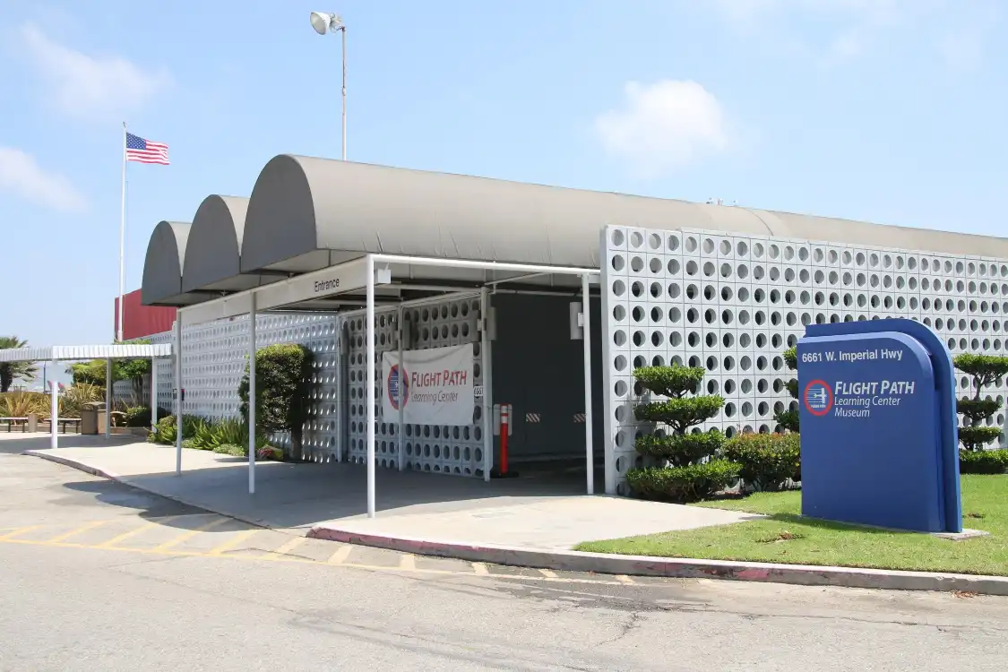 Flight Path Learning Center & Museum 주변 호텔