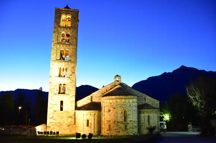 Hotels in Taull