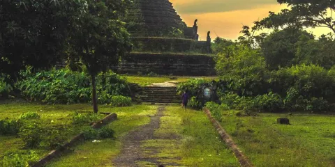 Zina Man Aung Pagoda