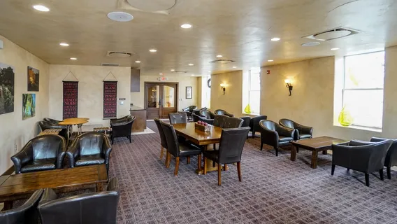 Grape Creek on the Square - Tasting Room