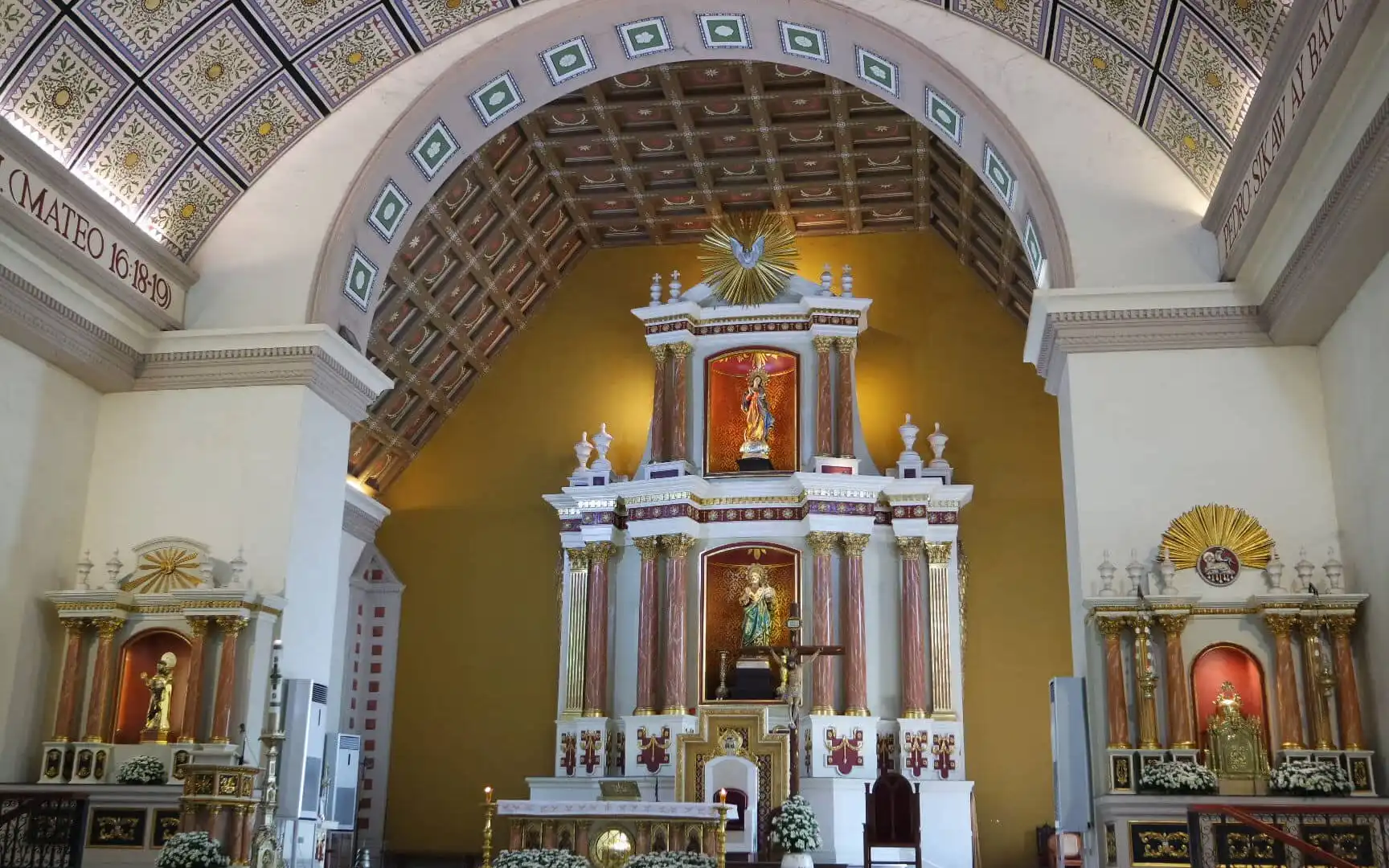 Hotels near Tuguegarao Cathedral