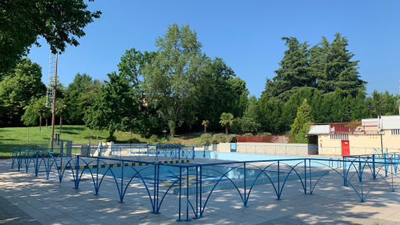 Piscina Comunale di Spezzano
