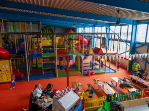 Maxxis families + Games Paradise Emleben near Gotha