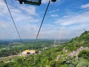 Điện Bà Linh Sơn Thánh Mẫu