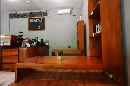Arsa Coffee & Library