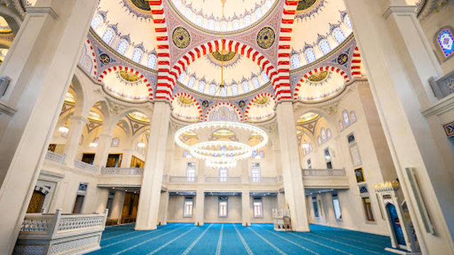 Bilal Saygılı Camii Ve Külliyesi