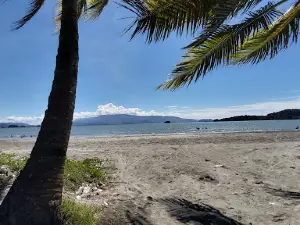 Pantai Holtekamp Jayapura