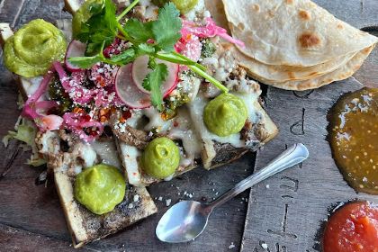 Mr. Tempo Sports Bar