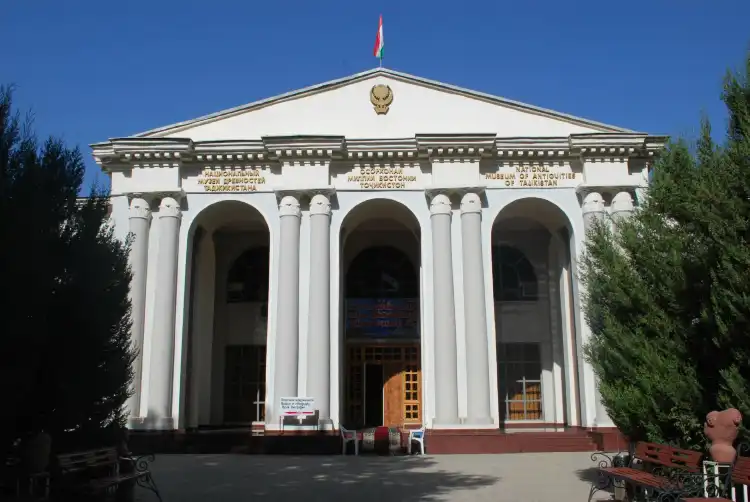 Các khách sạn gần NATIONAL MUSEUM OF ANTIQUITIES OF TAJIKISTAN