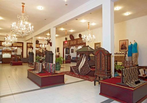 House of Danar Hadi