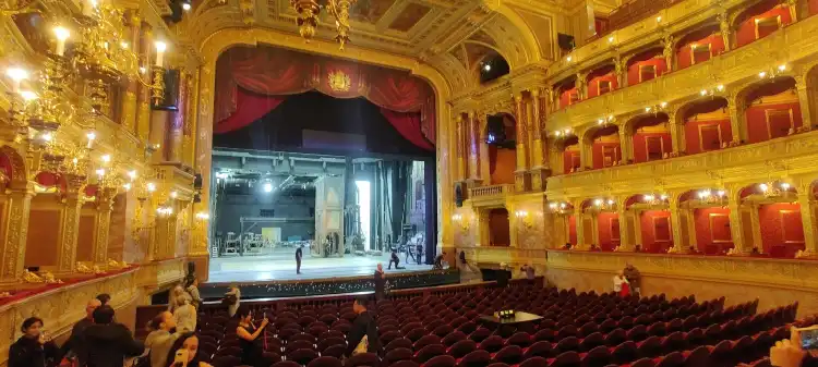 Hotels near Hungarian State Opera
