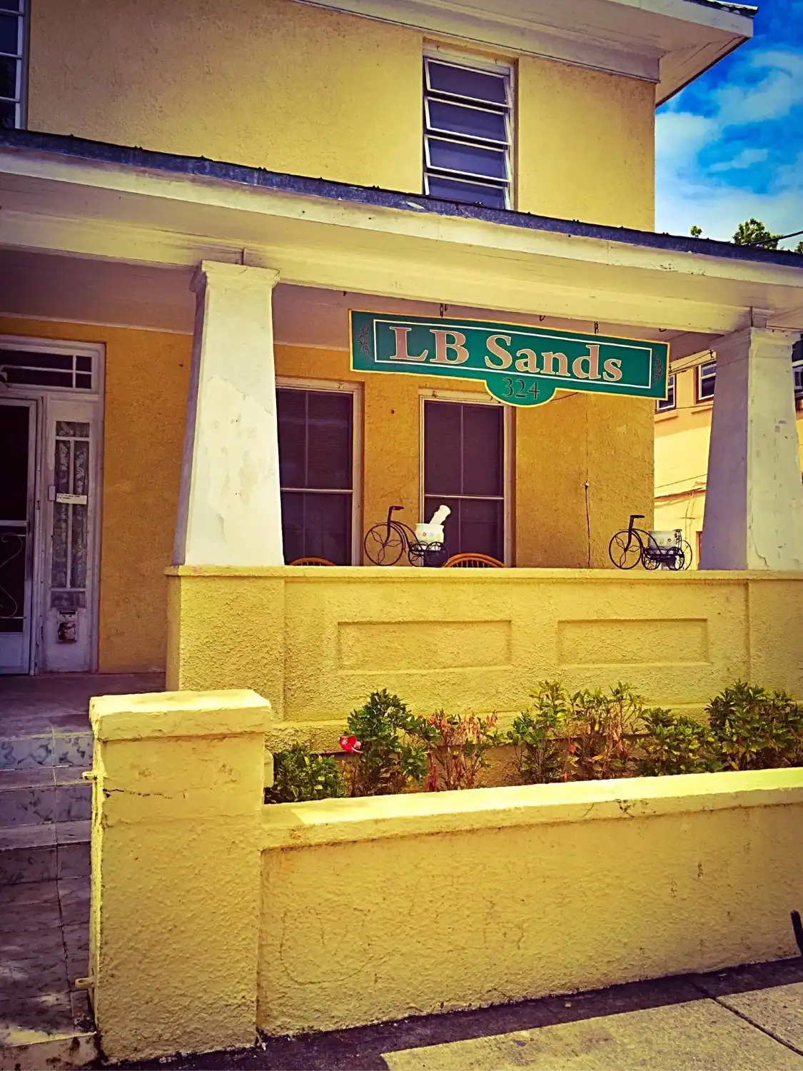 Hotels near Lofton B. Sands African-Bahamian Museum