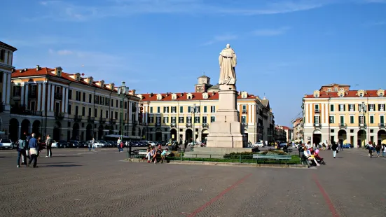 Piazza Galimberti